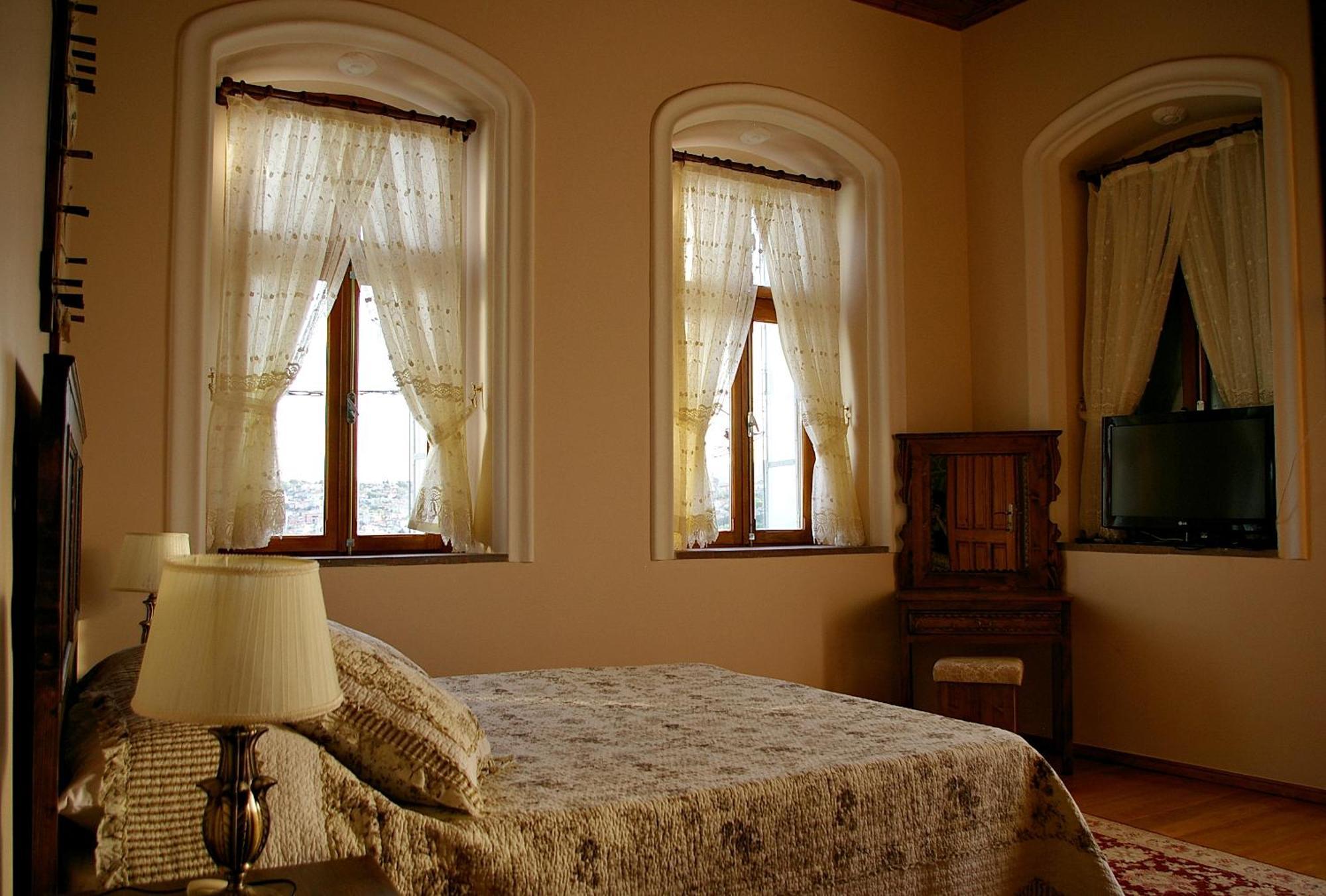 Hera Hotel برغاما المظهر الخارجي الصورة